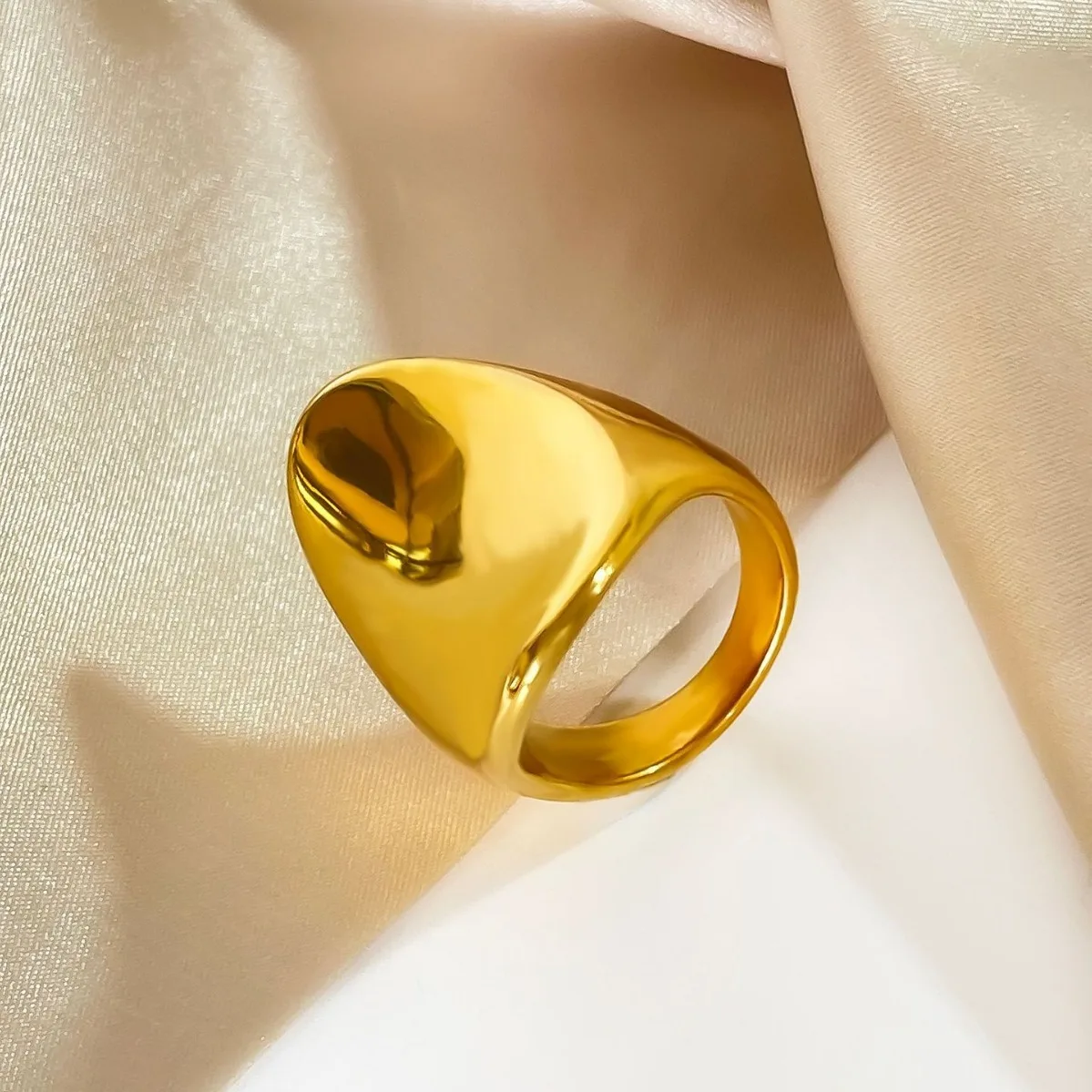 Personality 18K Gold Plated Glossy Oval Finger Rings Waterproof Titanium Stainless Steel Geometric Index Finger Ring