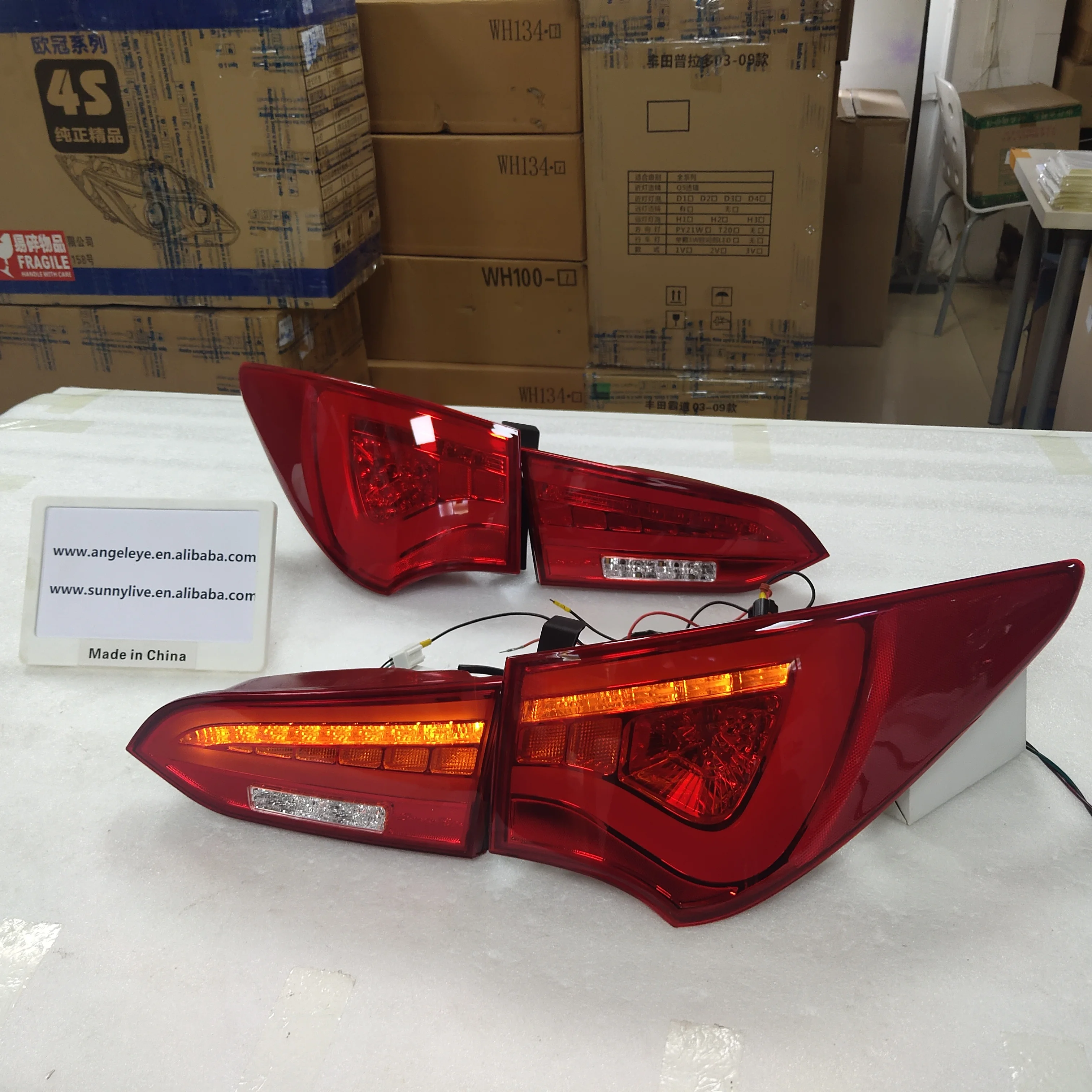 2013-2014 Year for Hyundai New Santa Fe ix45 LED Strip Tail Light Red Color - WH