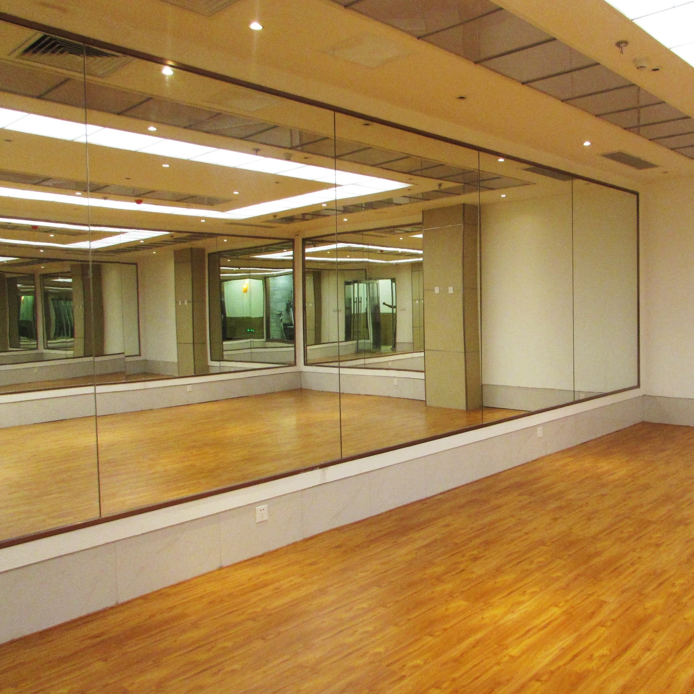 China factory unbreakable large modern frameless GYM dance studio safety mirror living room shatterproof tempered wall mirror
