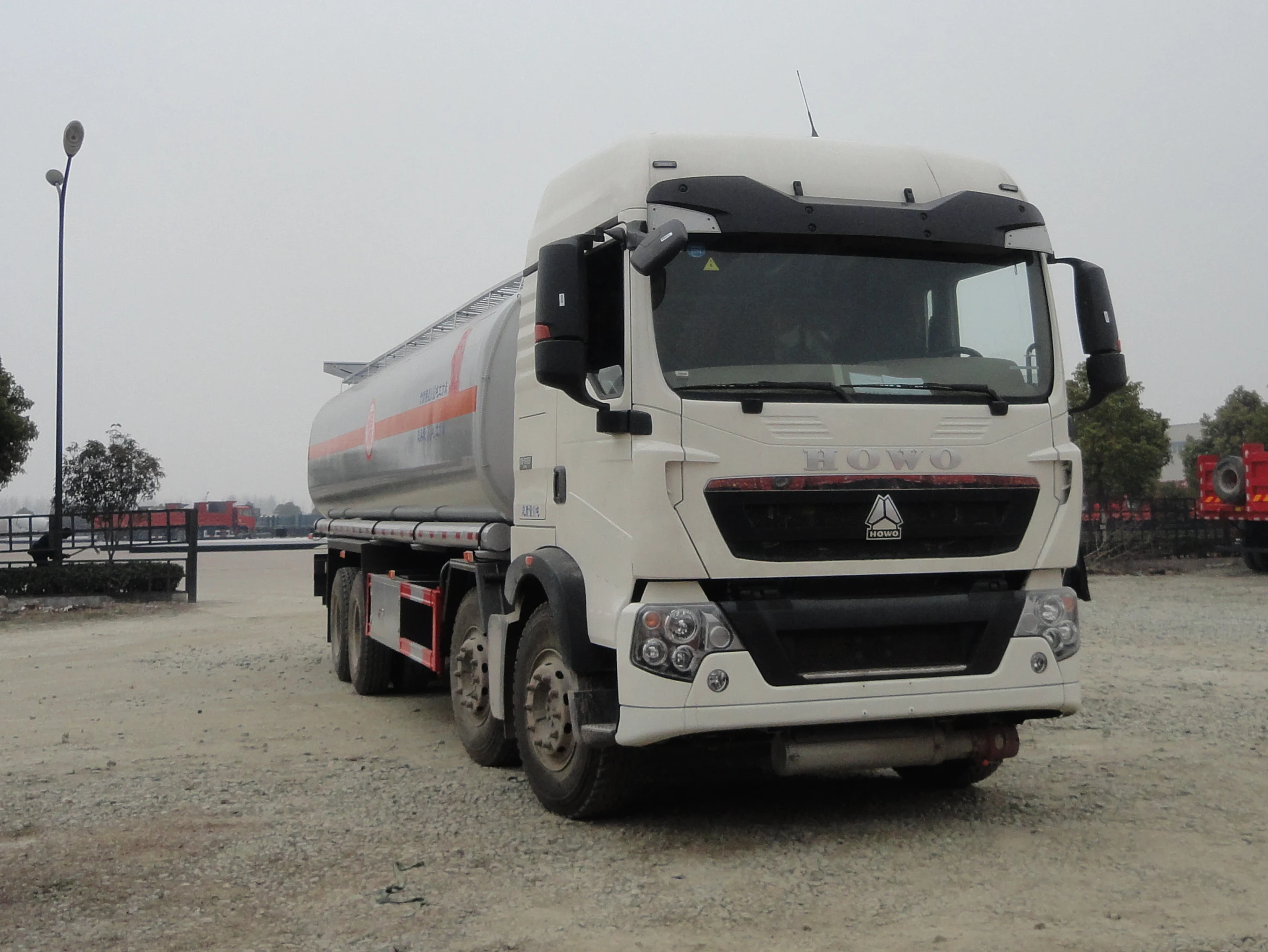 Sinotruk новый Howo 20000 30000 литровый топливный бак грузовик для транспортировки 10 колес дизельный