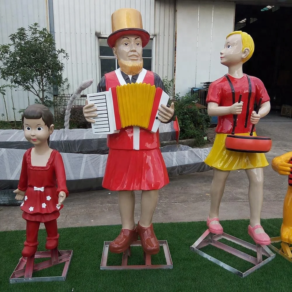 Hot popular custom cartoon figure decorative life size anime statue music performer character metal craft sculpture