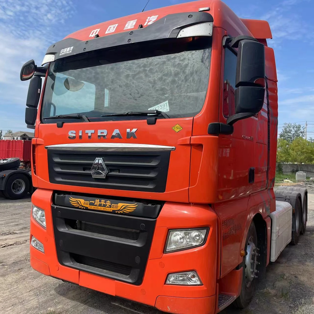 Подержанный Howo Sinotruk Sitrak C7H 440 лошадиных сил 6x4 трактор грузовик CNG LNG для продажи