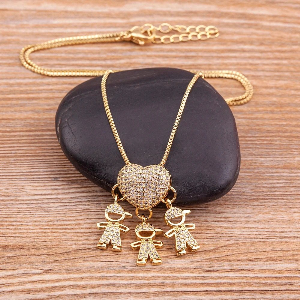 New Arrival Family Love Mom Dad Son Daughter Heart Girl Boy Pendant Charm Necklace Cubic Zirconia Party Jewelry Mother Gift