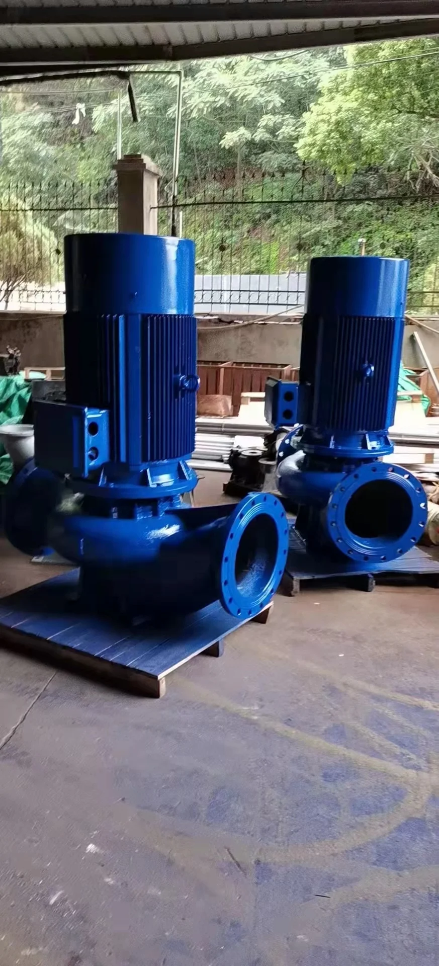 Pipeline centrifugal pump for transporting gasoline, kerosene, diesel and other petroleum products