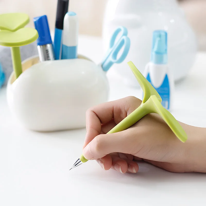 
Hot Sale Cute Present Plastic Stationery Set for Kid 