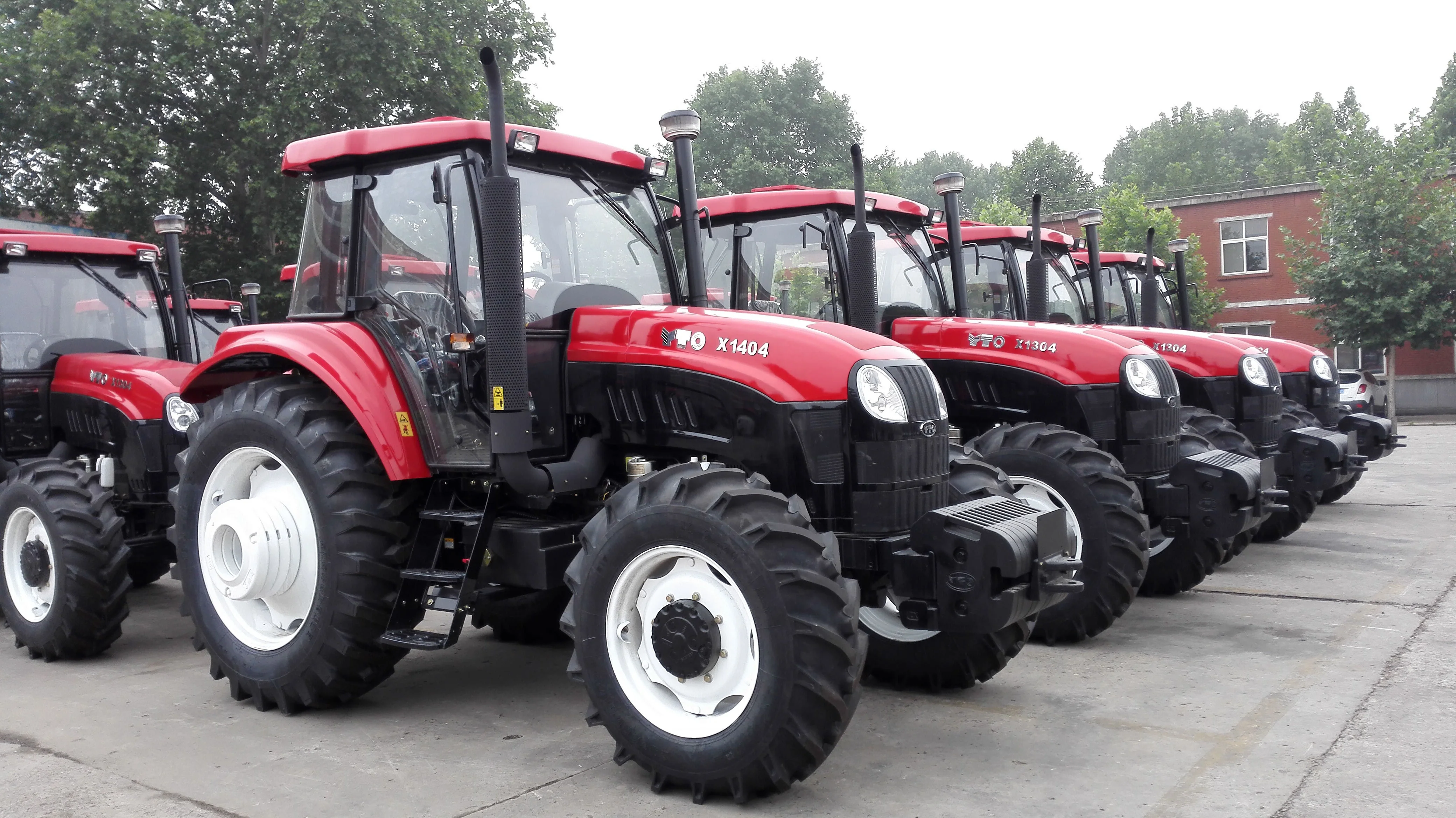  Сельскохозяйственный трактор YTO 140hp