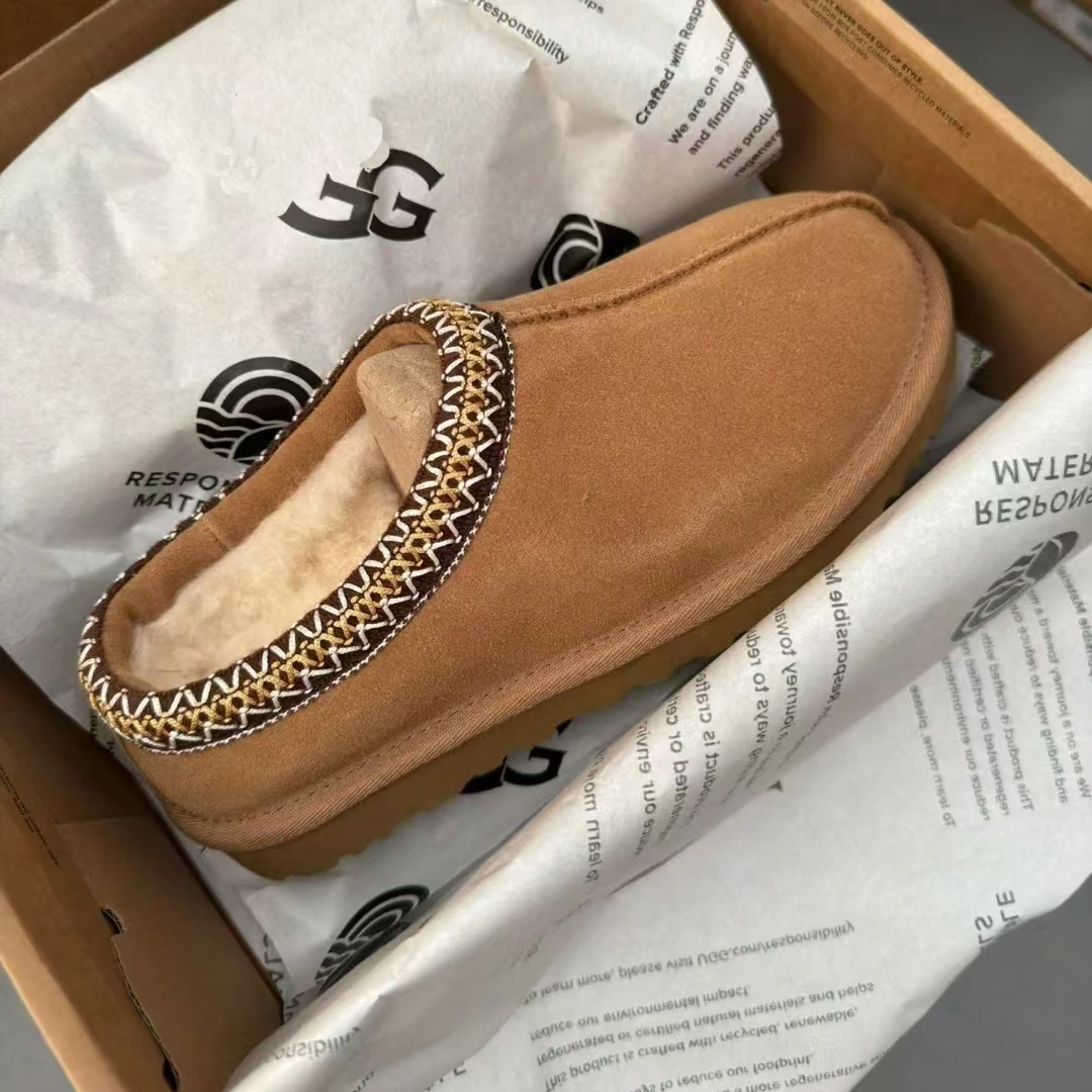 wholesale Custom Winter Premium Fashionable  Warm Boots Soft Sheepskin Fur Platform Slippers for Women