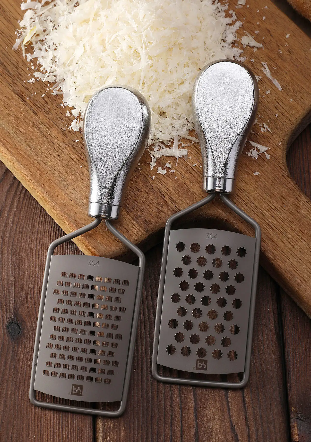 Yangjiang factory new product common kitchen tools stainless steel food grater silver handle zester and cheese grater