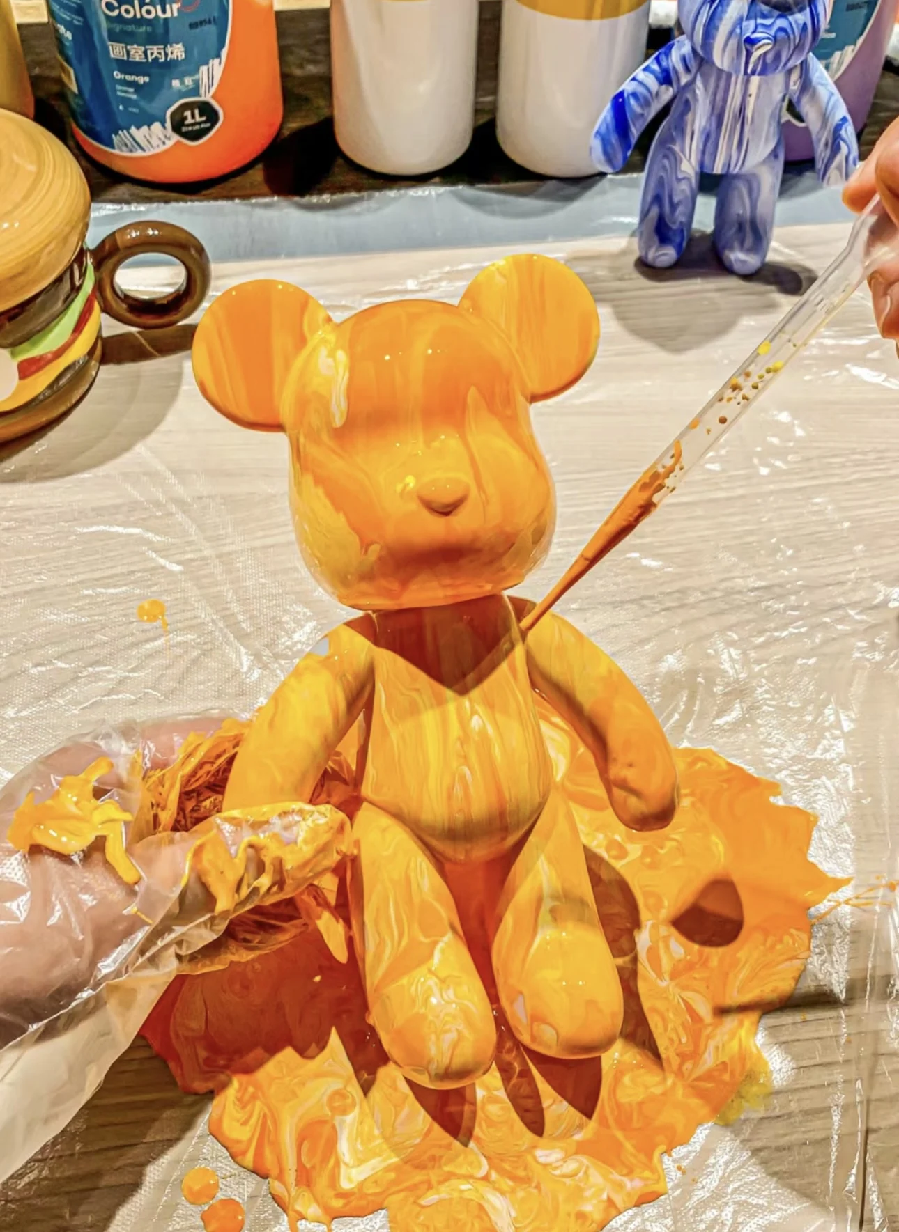 Miniature Resin Charms Fluid Violent Bear White Fluid Bear DIY Resin Crafts Figurines With Painting