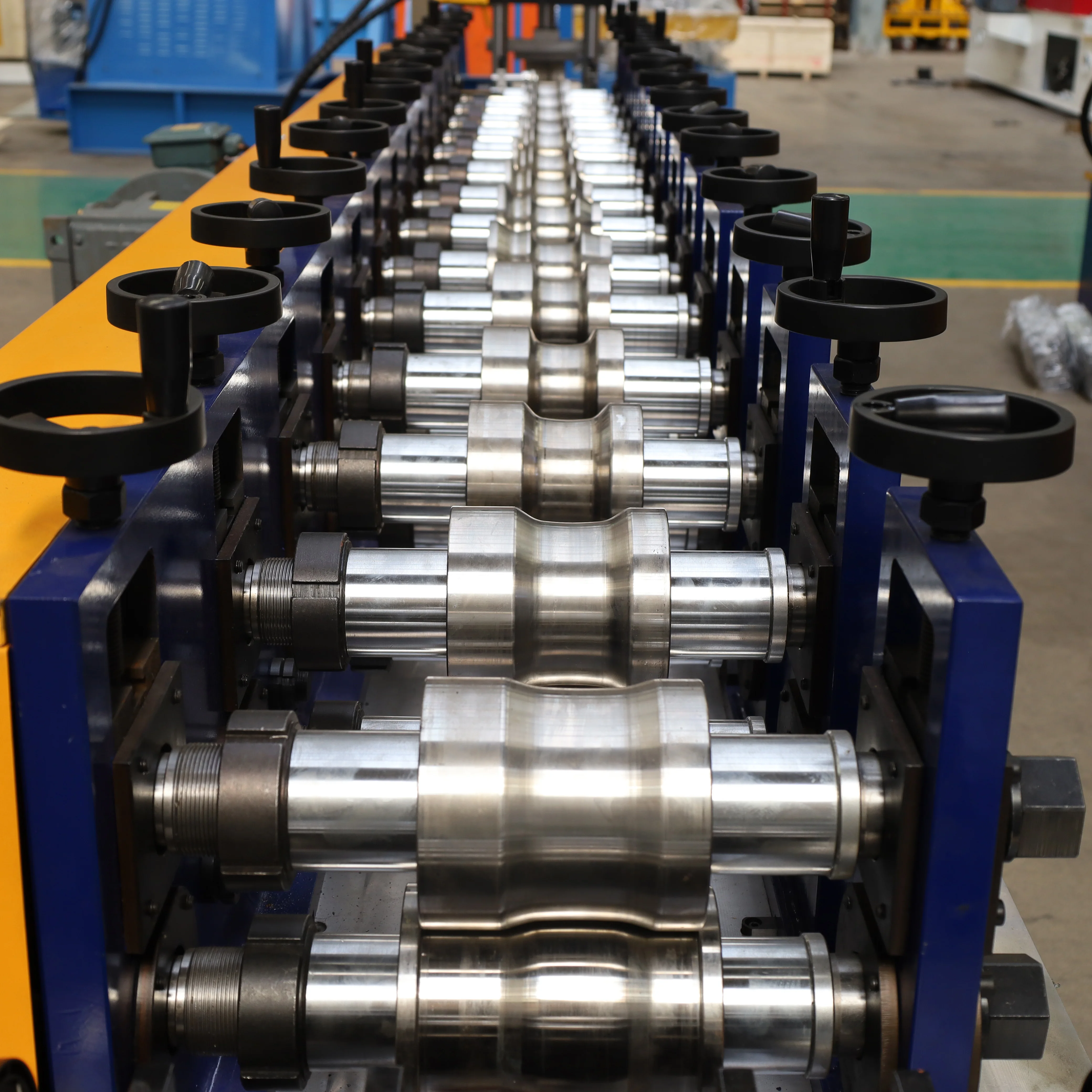 Galvanized sheet aluminium Rolling Door Roll Forming Machine Automatic  Garage Door Shutter Roll Forming Machine for Germany