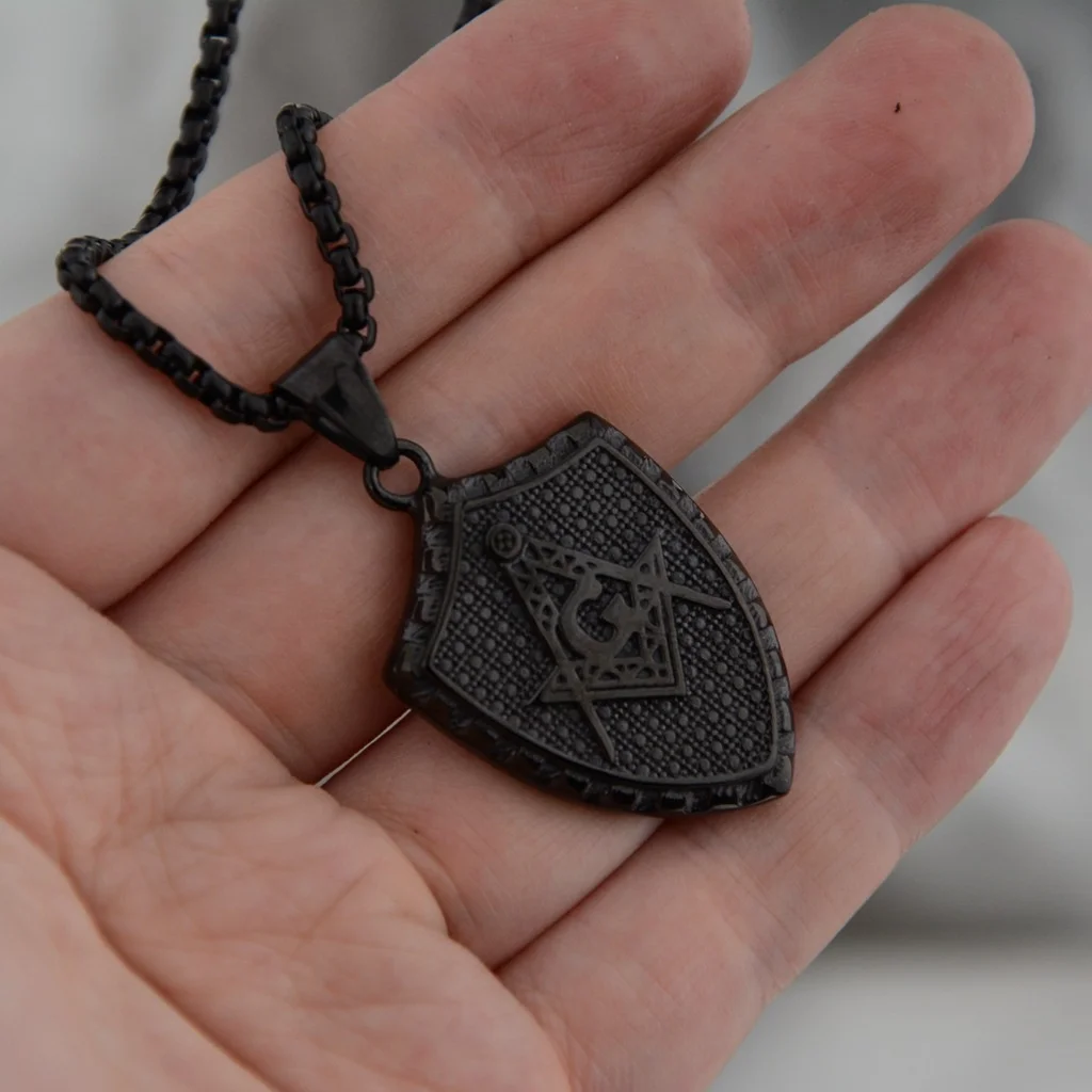 Stainless Steel Custom Jewelry Shield Two Tone AG Masonic Freemason Pendant Necklace for Men