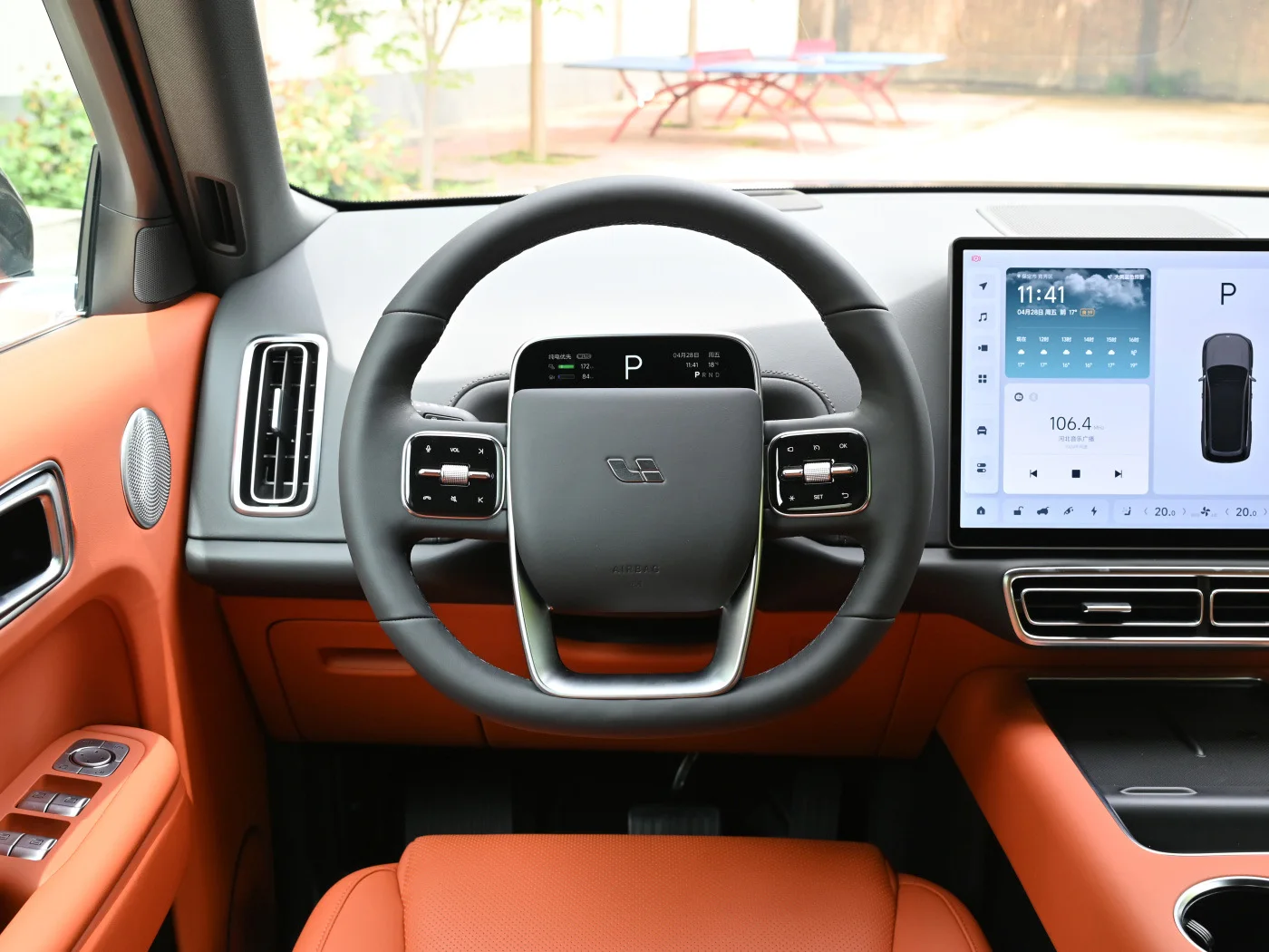 LI XINAG L8 High Speed Large Space Hybrid SUV Cars Luxury Intelligent New energy Electric Li Auto