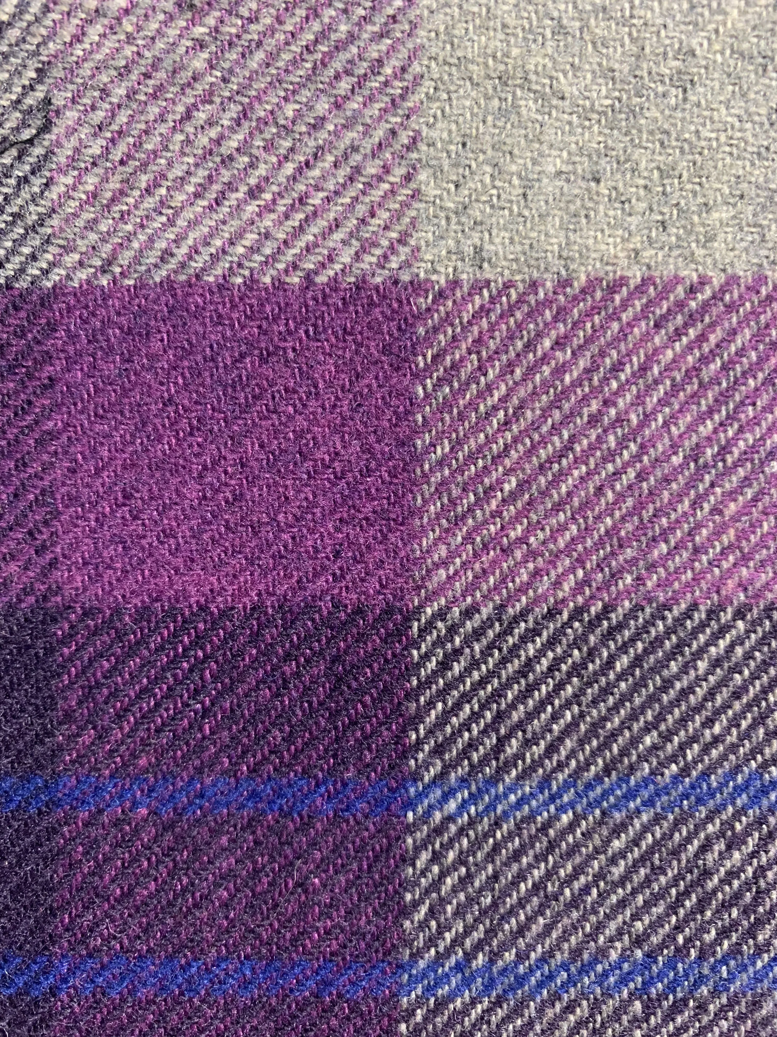 Wholesale 50%Wool50% polyester twill gray purple blue single-sided woolen plaid spot fabric