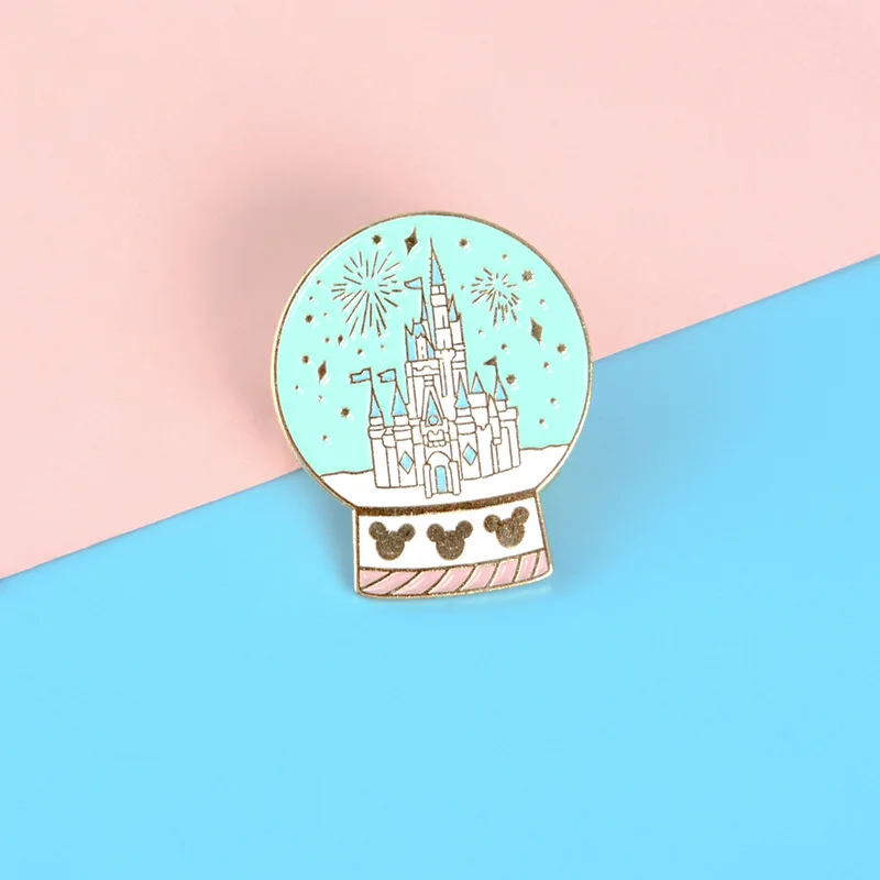 Cartoon creative crystal ball castle brooch jewelry clothing accessories brooch badge Disney Mickey Mouse Enamel Pin