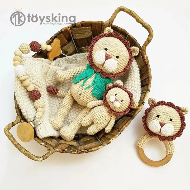 Мягкие вязаные куклы