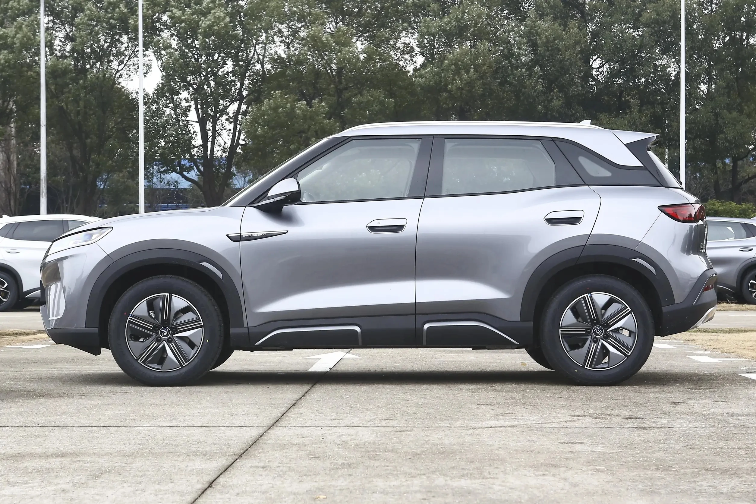 YK MOTORS 2024 EV Электромобиль Китай лидер продаж внедорожник с высокой скоростью в юанях