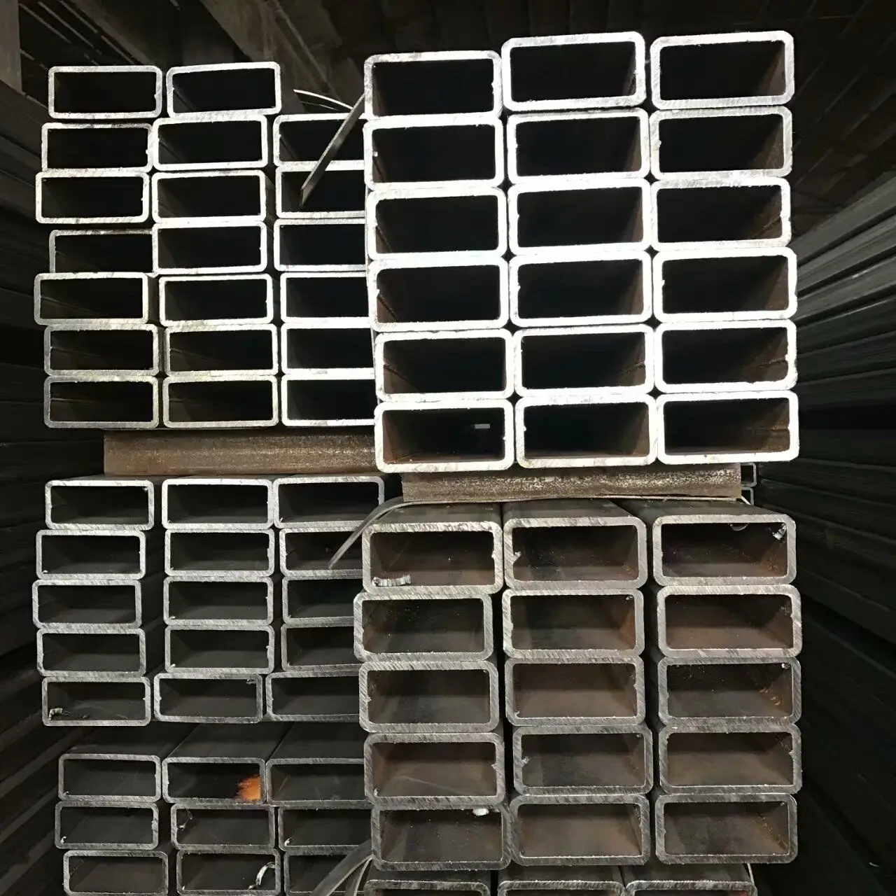 ASTM A179 A106 квадратная труба из мягкой стали с полым сечением 40x40 gi erw стальная труба из железа