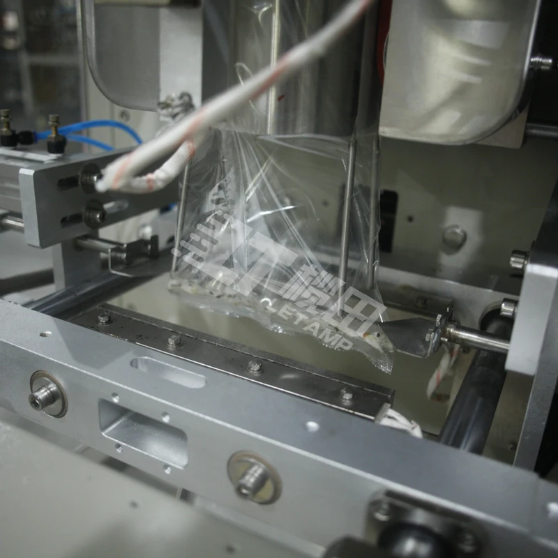 50-500g  Measuring Systems Full Automatic Coffee Powder Milo Powder Filling and Packaging Machine