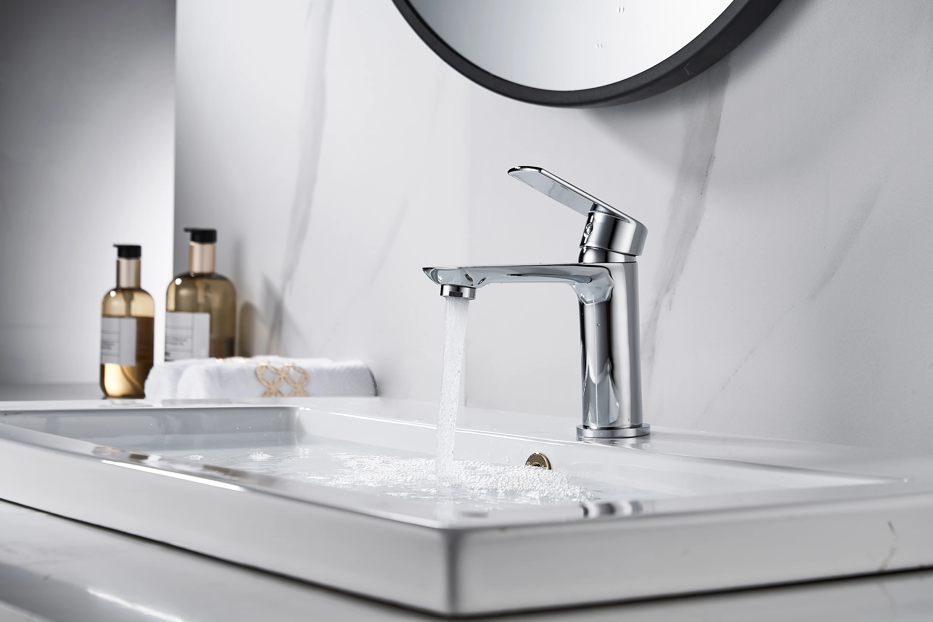 OEM  lavatory faucet chrome plated brass body all copper heat cold water faucet supply basin faucet