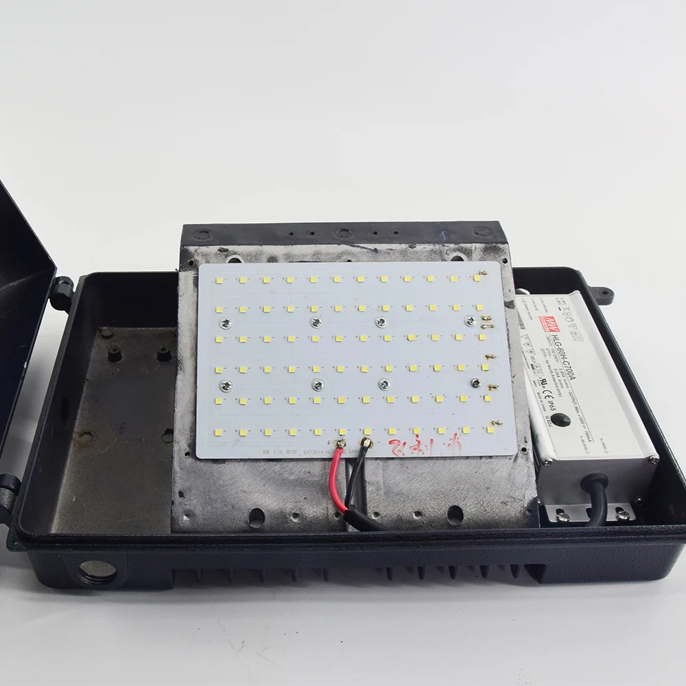 Chinese Supplier  Wall Mounted Warehouse Light Fixtures Led Wall Light