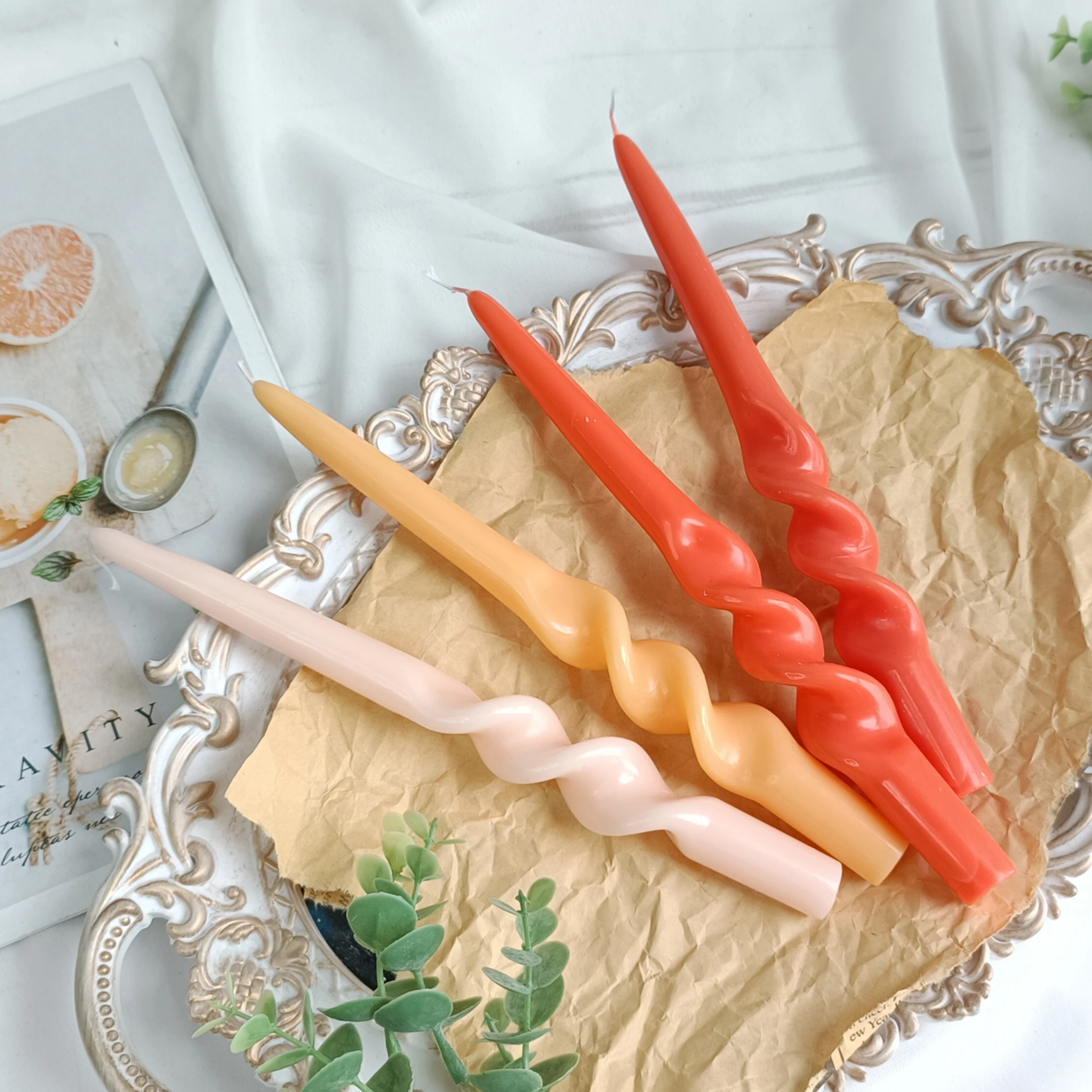 4pcs Pack Unscented Taper Candles Custom Spirall Candlesticks Unique for Christmas Home Decoration Handmade Paraffin Wax Candles