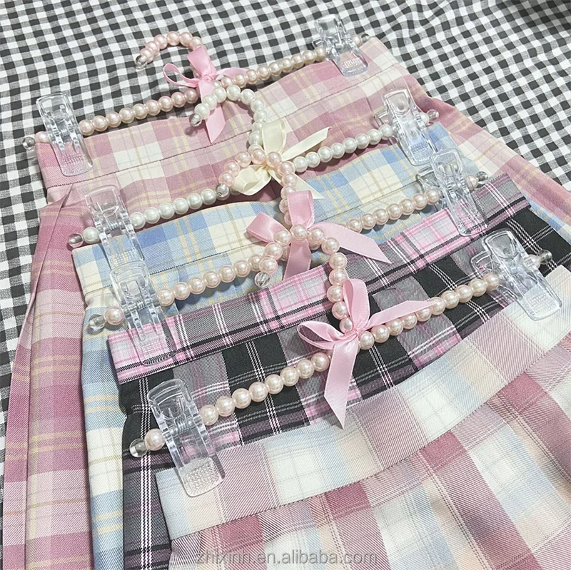 Pearl hangers  (1).png