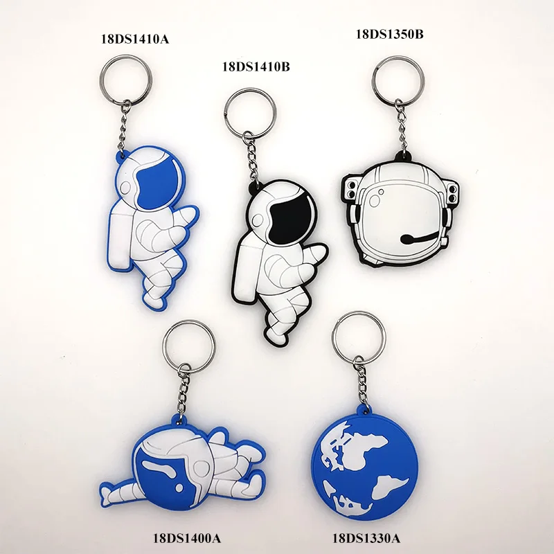 Japanese anime 3d rubber keychain wholesale Cute keychain wholesale creative camel keychain needle cartoon keyring