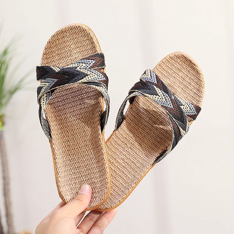 2022 Waterproof And Comfortable Soft Sandy Beach Slippers For Women Fashionable Slippers