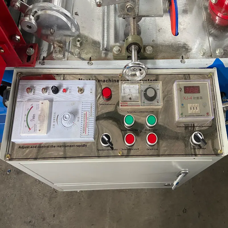 Two Colours Table Napkin Tissue Machine Serviette Napkin Machine Equipment For The Production Of Napkins