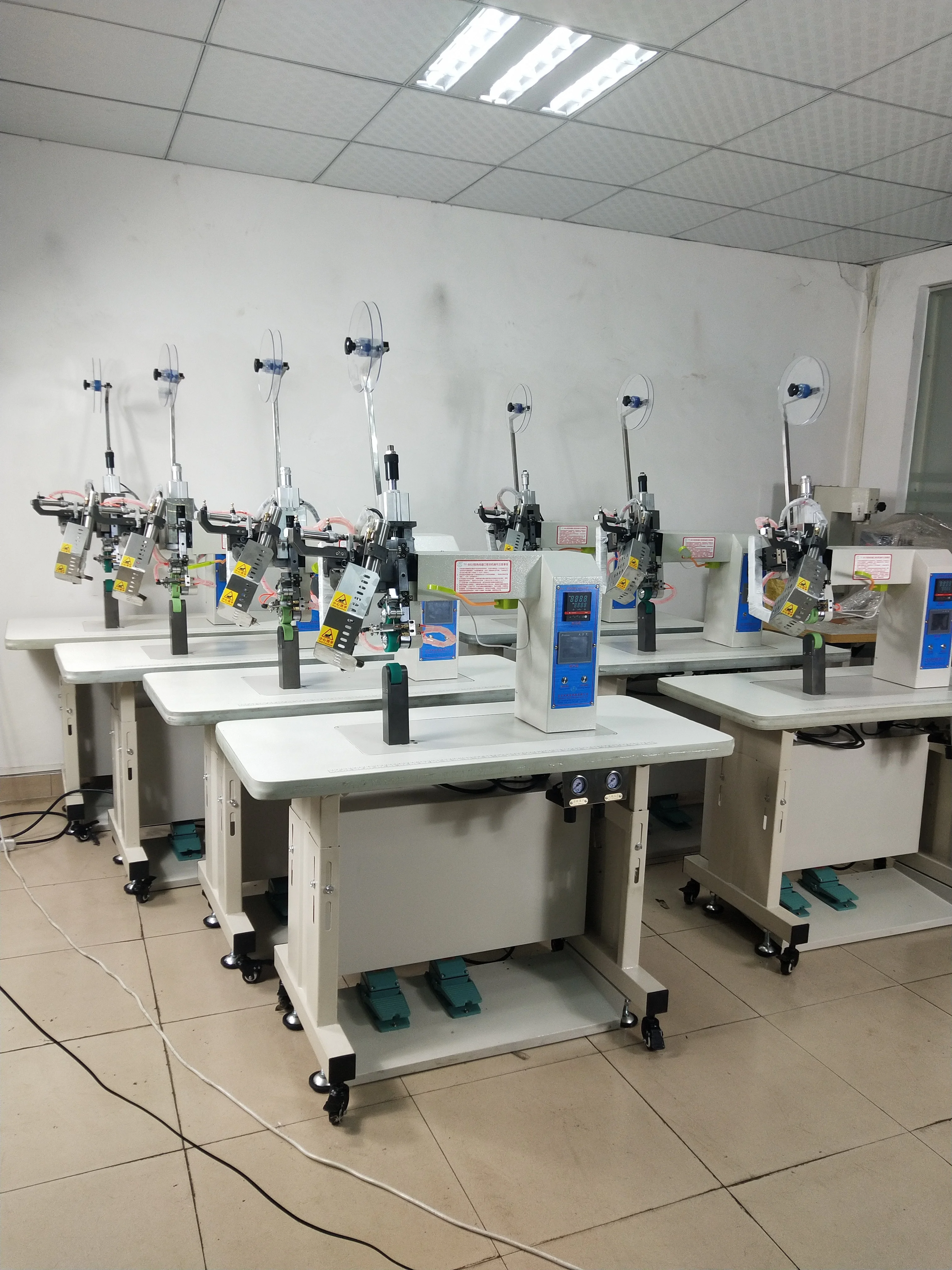 
hot air seam sealing tape machine Waterproof footwear seam sealing machine 