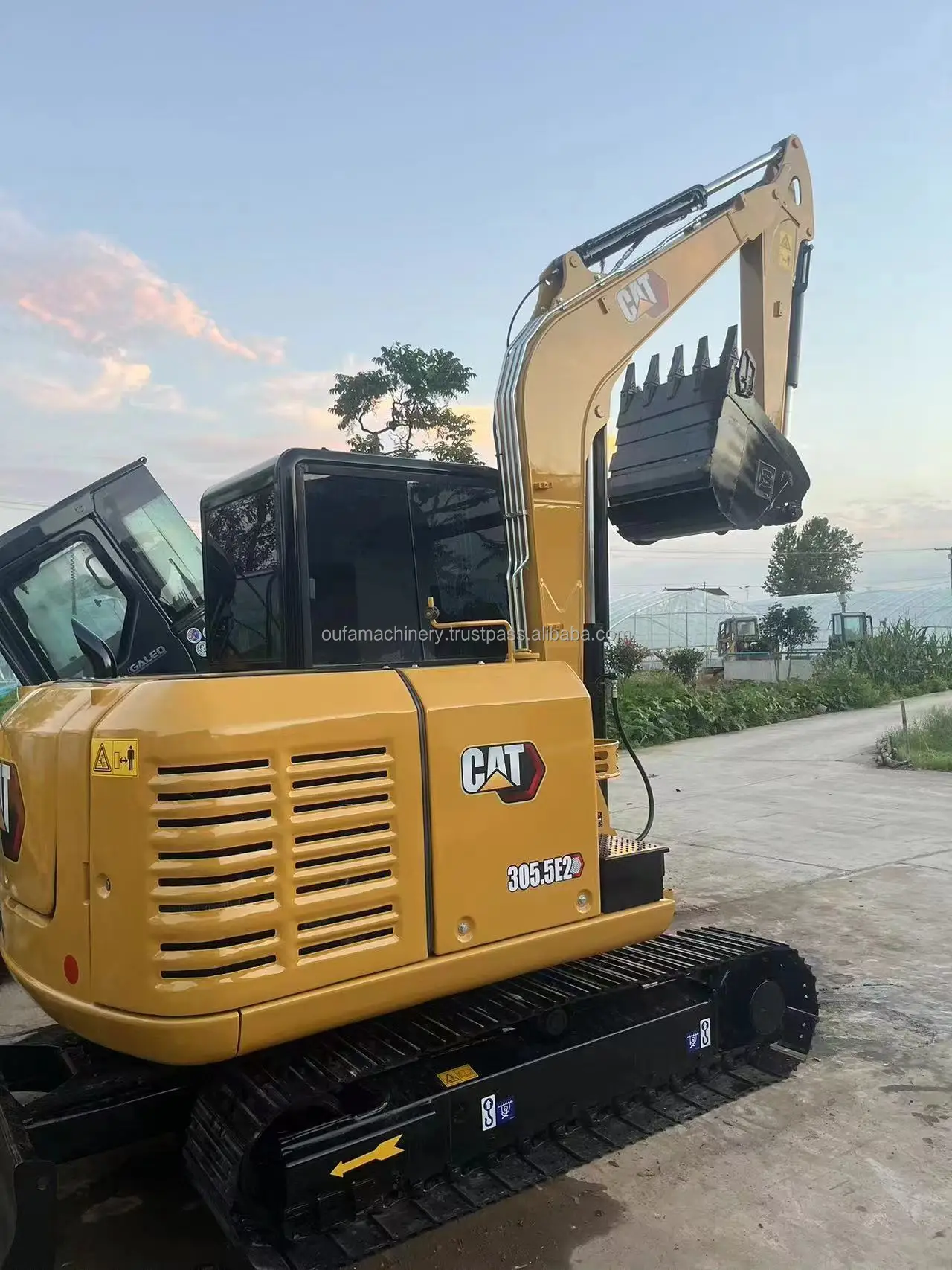 Экскаватор б/у CAT 305.5E2 с бульдозером и резиновыми гусеницами Лидер продаж мини-экскаватор 304 305.5E 306E 308C