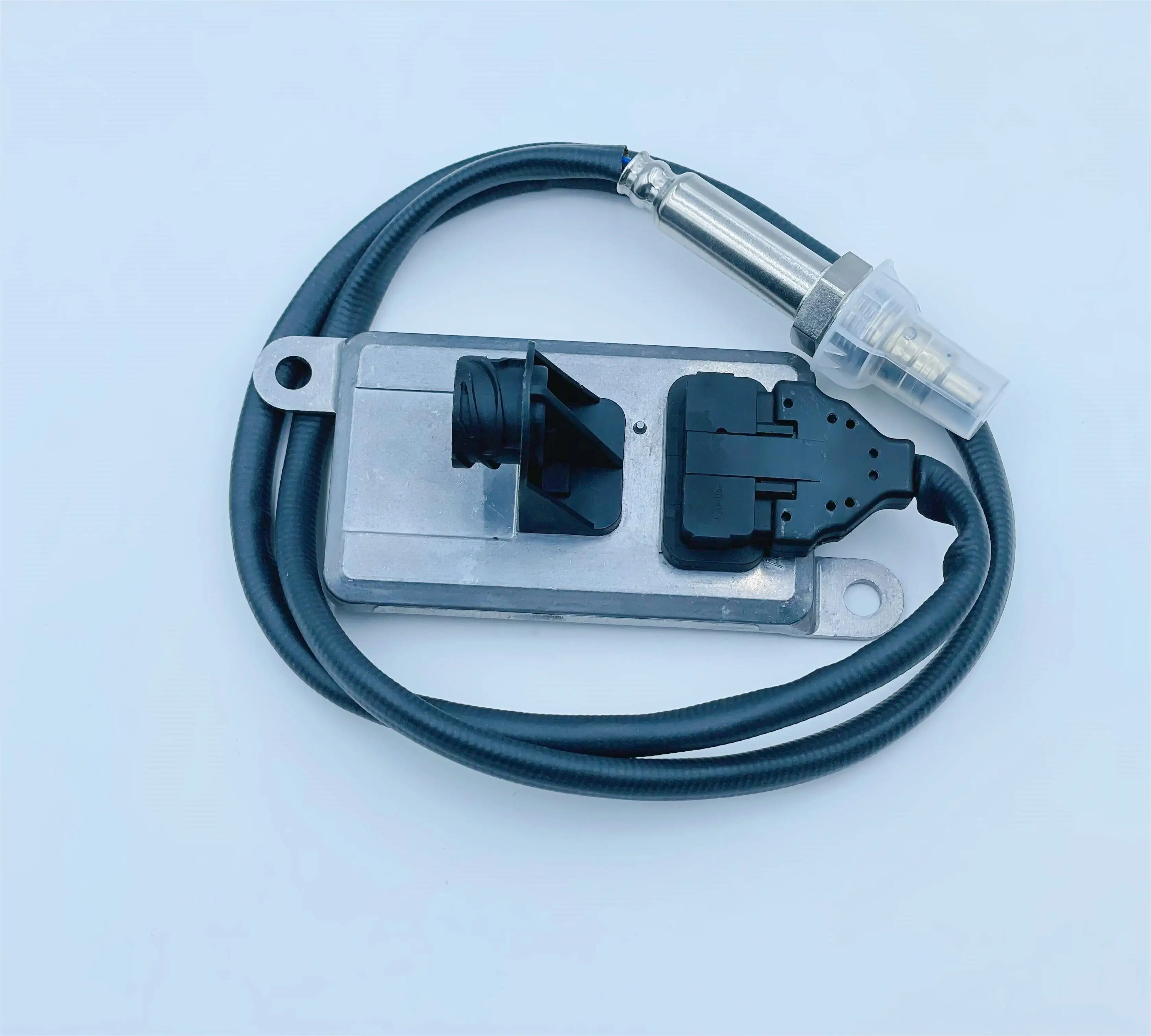 24V Good Quality Nitrogen Oxide Sensor 2296799 5WK96612F 2020691 5WK96612D For Scania Engine Nox Sensor