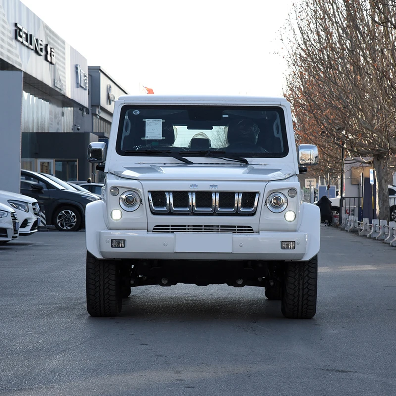 Лучшая цена Baic Bj80 2023 топливный бензиновый автомобиль сделанный в Китае 4x4 внедорожный для Пекина BJ80 Подержанный продажи