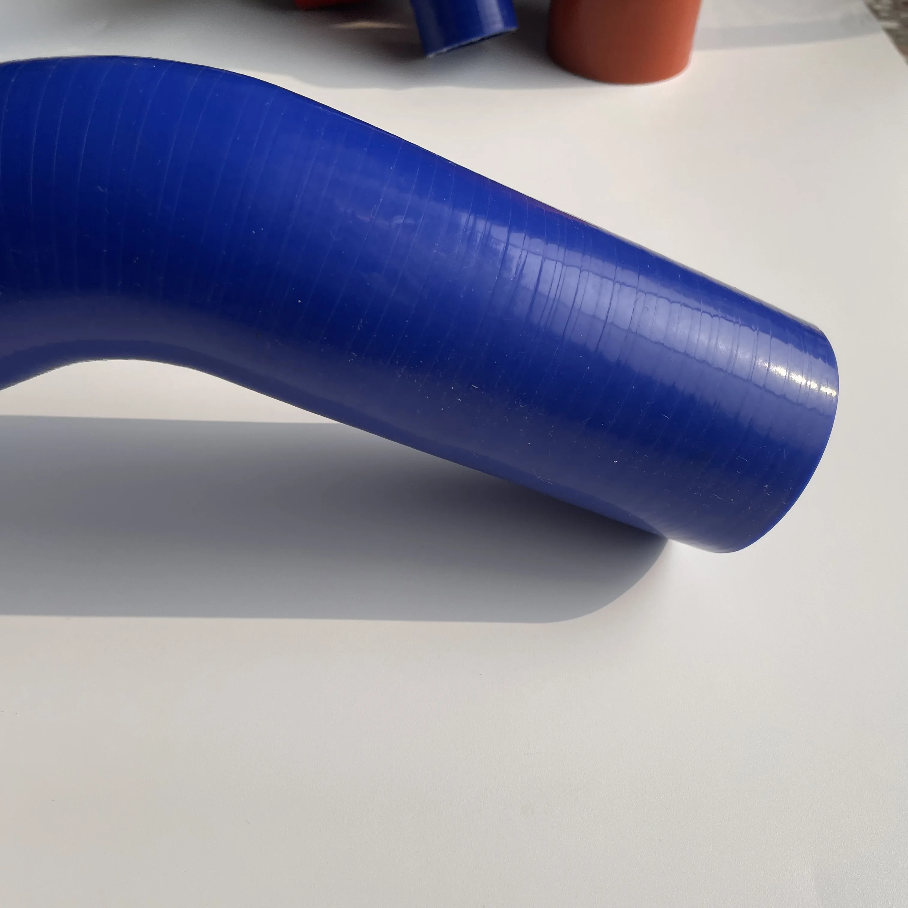 Custom Blue Silicone Rubber Hose High Tensile Braid Heat Resistance Silicone Auto Tube 45/90/135 Degree Elbow Silicone Hose