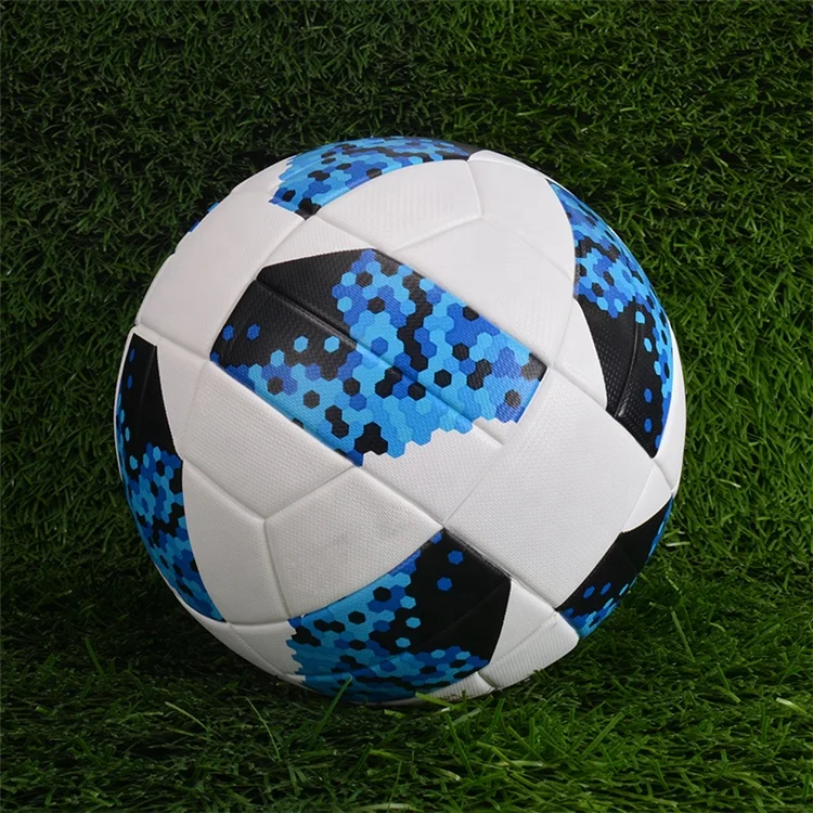 High Quality 2019 Official Size 5 Football PU Slip-resistant Seamless Match Training Soccer Ball