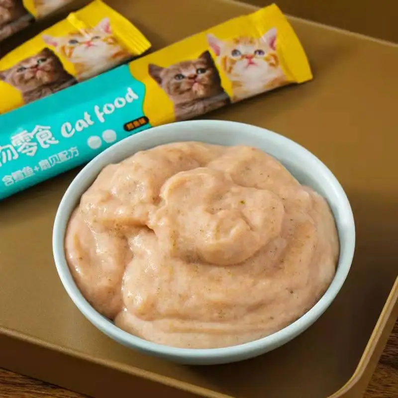 2022 wholesale Cat Puree Salmon&chicken cream snack pet treats cat treat snack wet food, cat and dog treats, cat liquid snack