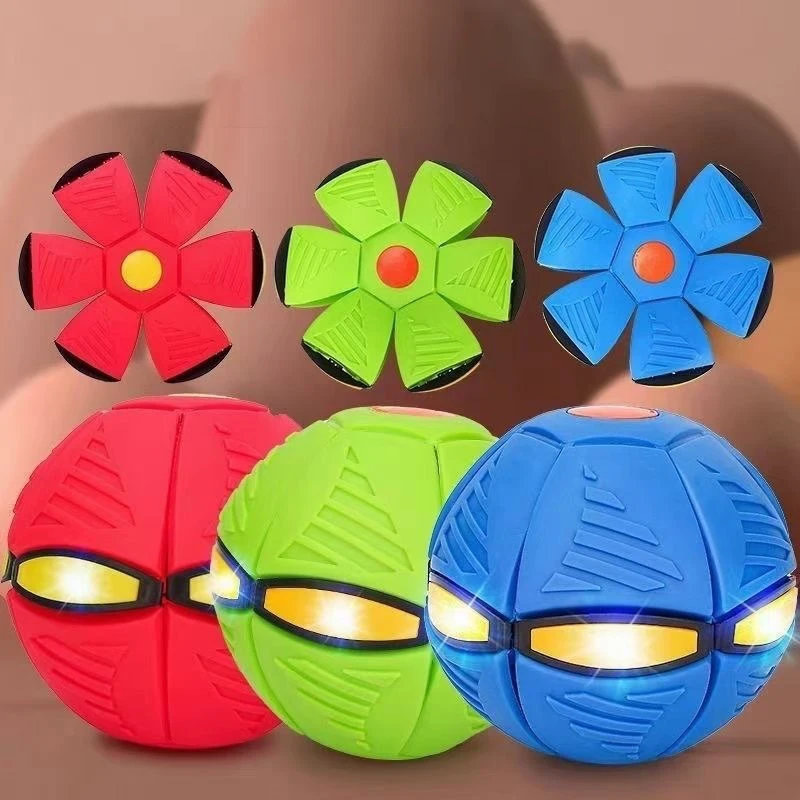 Novelty Outdoor Pet Toys Interactive Bouncing Flat Deformation Vent Throw Disc Ball UFO Magic Flying Saucer Ball With Led Light