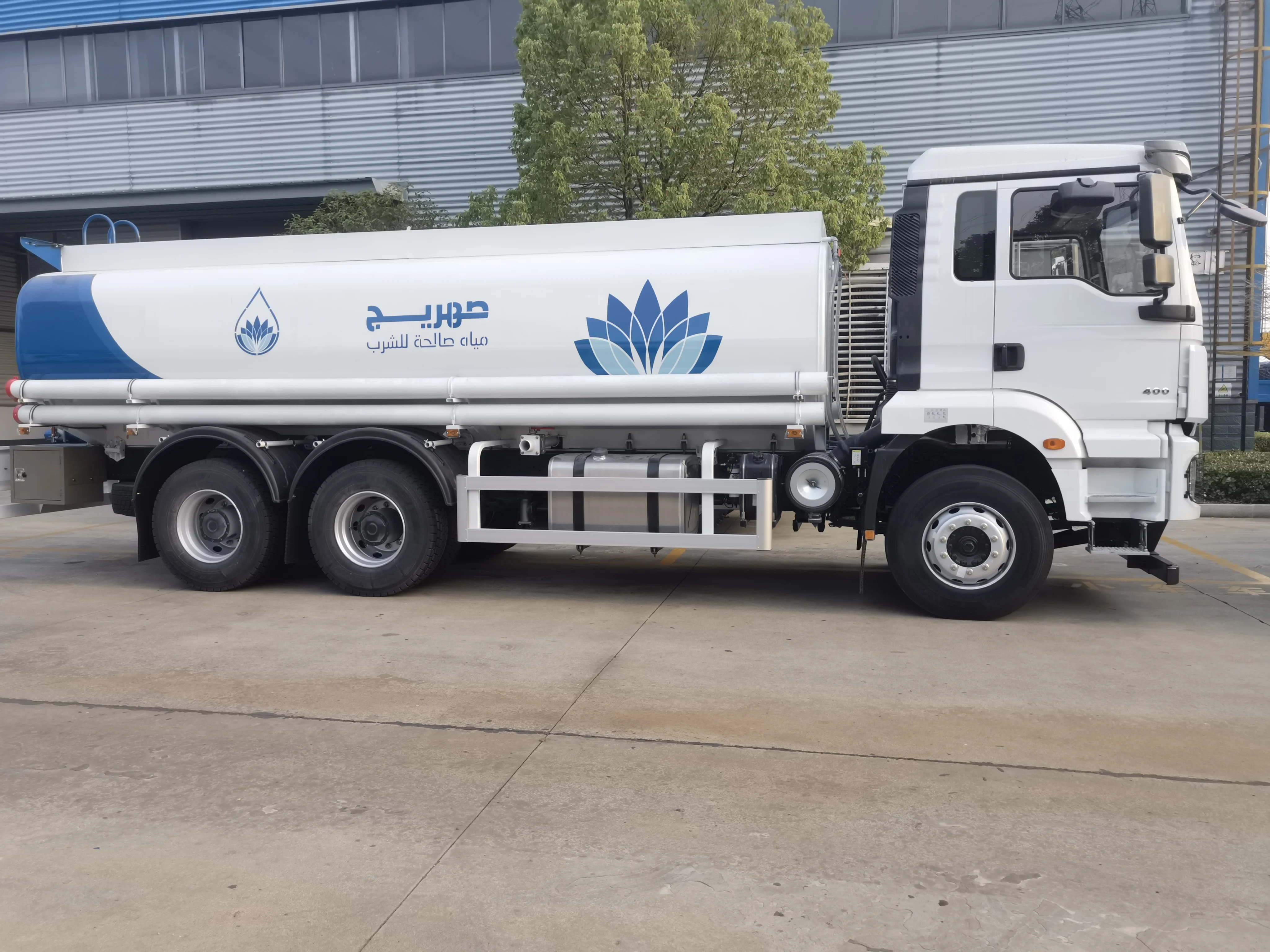 2024 High Quality 20000L Shacman 6*4 Transport Water Tanker Truck 340HP Truck For Sale