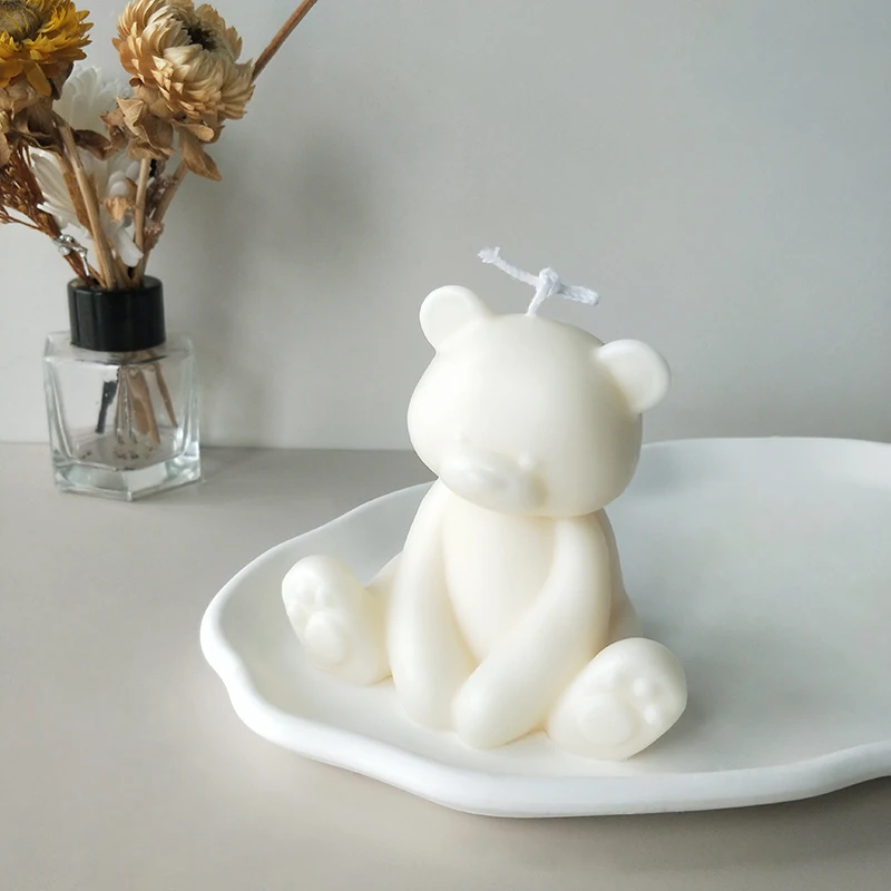 J520 Wholesale Luxury Birthday Gifts Candle for Kids Teens Adults DIY Soy Wax Unique Cute Bear Shaped Candle With Gift Box