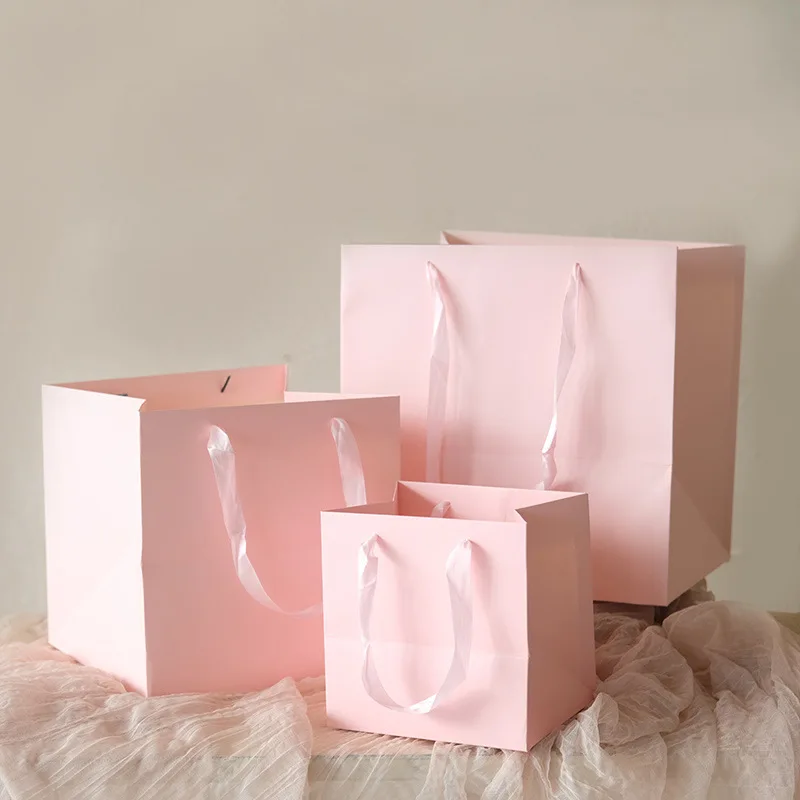 Hot Selling Custom Logo Printing Colorful Printed Gift Bags Recycle Paper Bagbouquet Packaging Bag Rose Boxes Flower Packaging