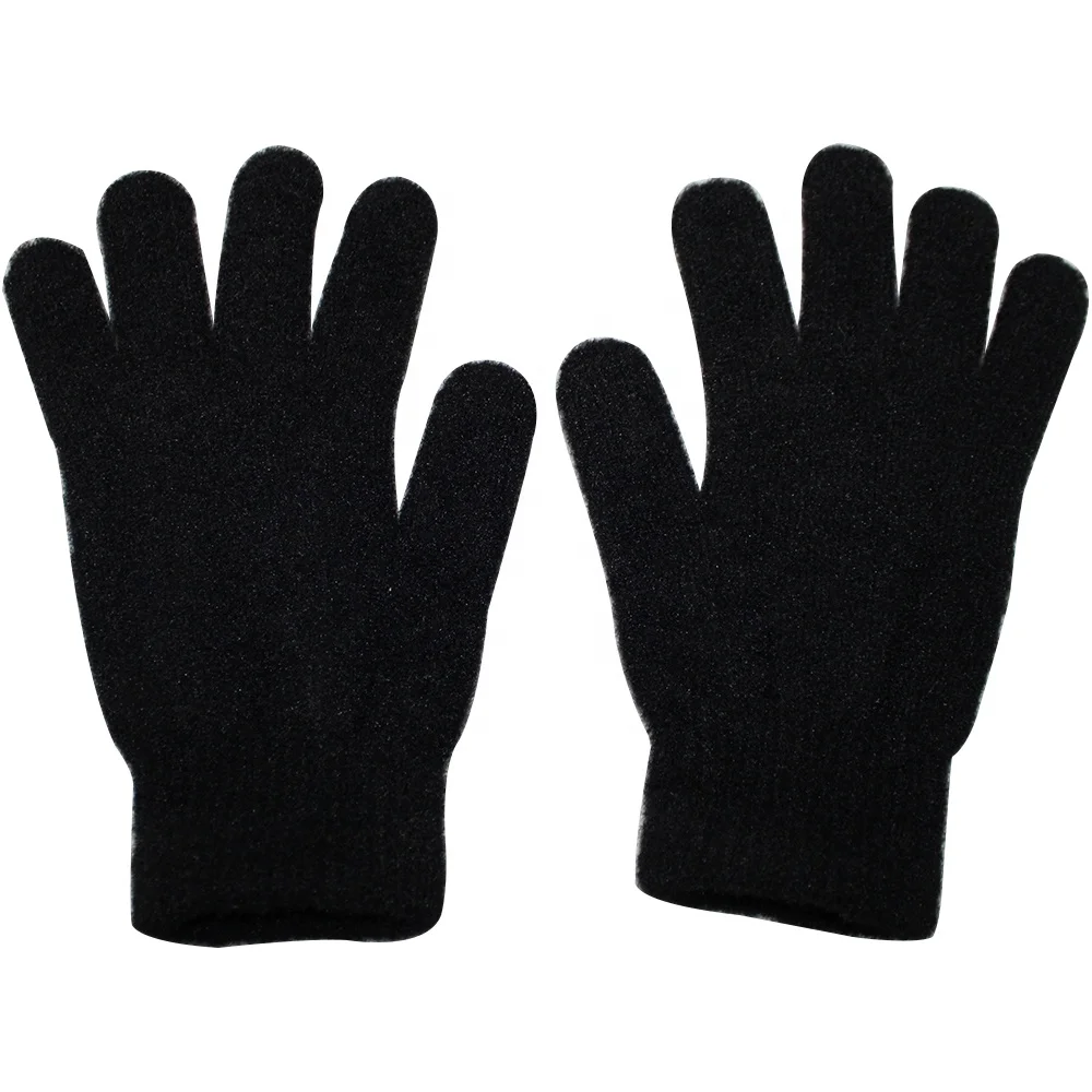 Plush gloves are added in winter to keep warm and elastic for outdoor sports