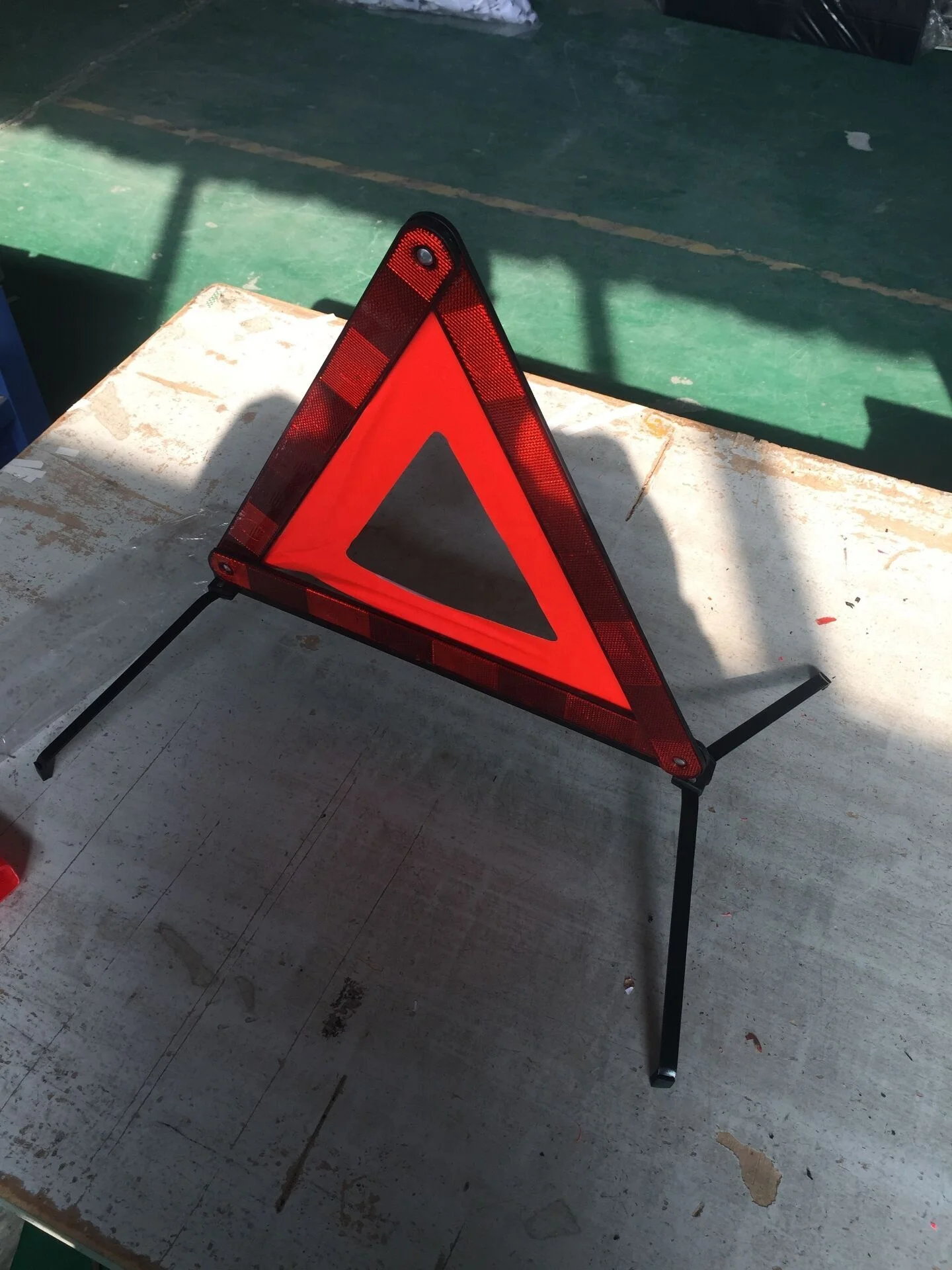Car Triangle Safety Warning Reflective For Day and Night Foldable Emergency parking sign