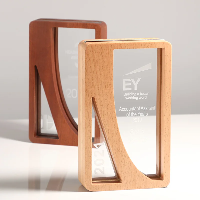 crystal logo custom crystal trophy Desk decoration The sitting room place award trophy Solid wood trophy glass award