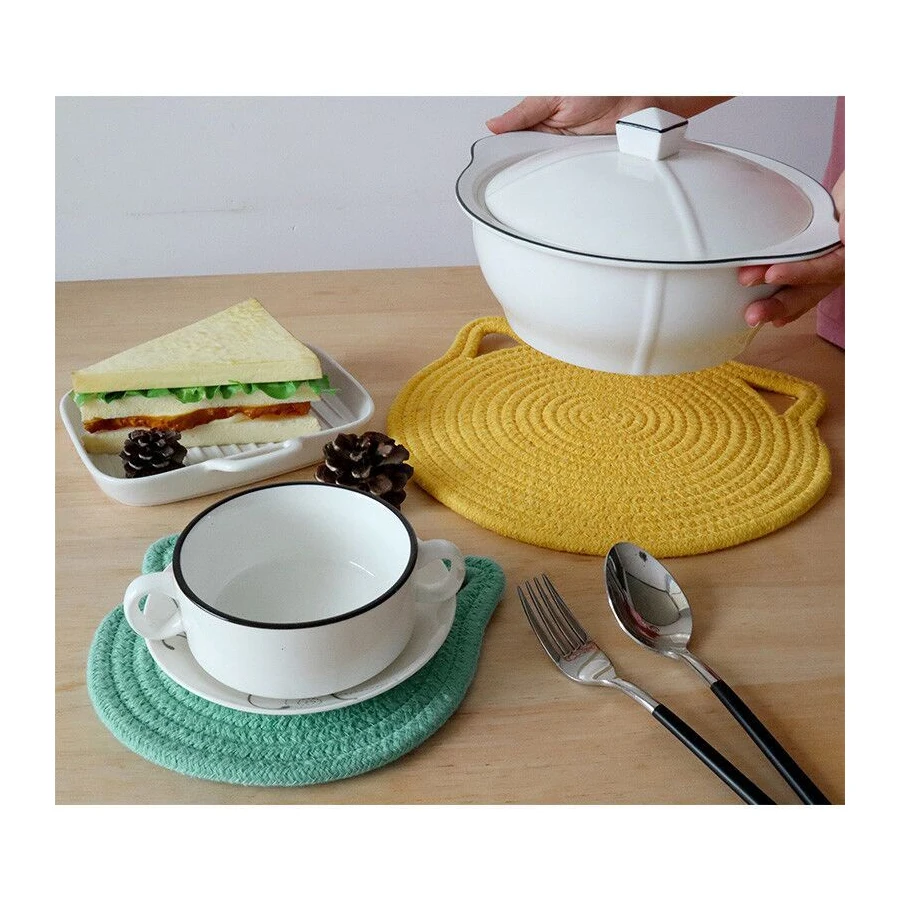 decorative braided crochet fabric woven round hungable Cute heat insulation pad dining mat yellow placemats for kids