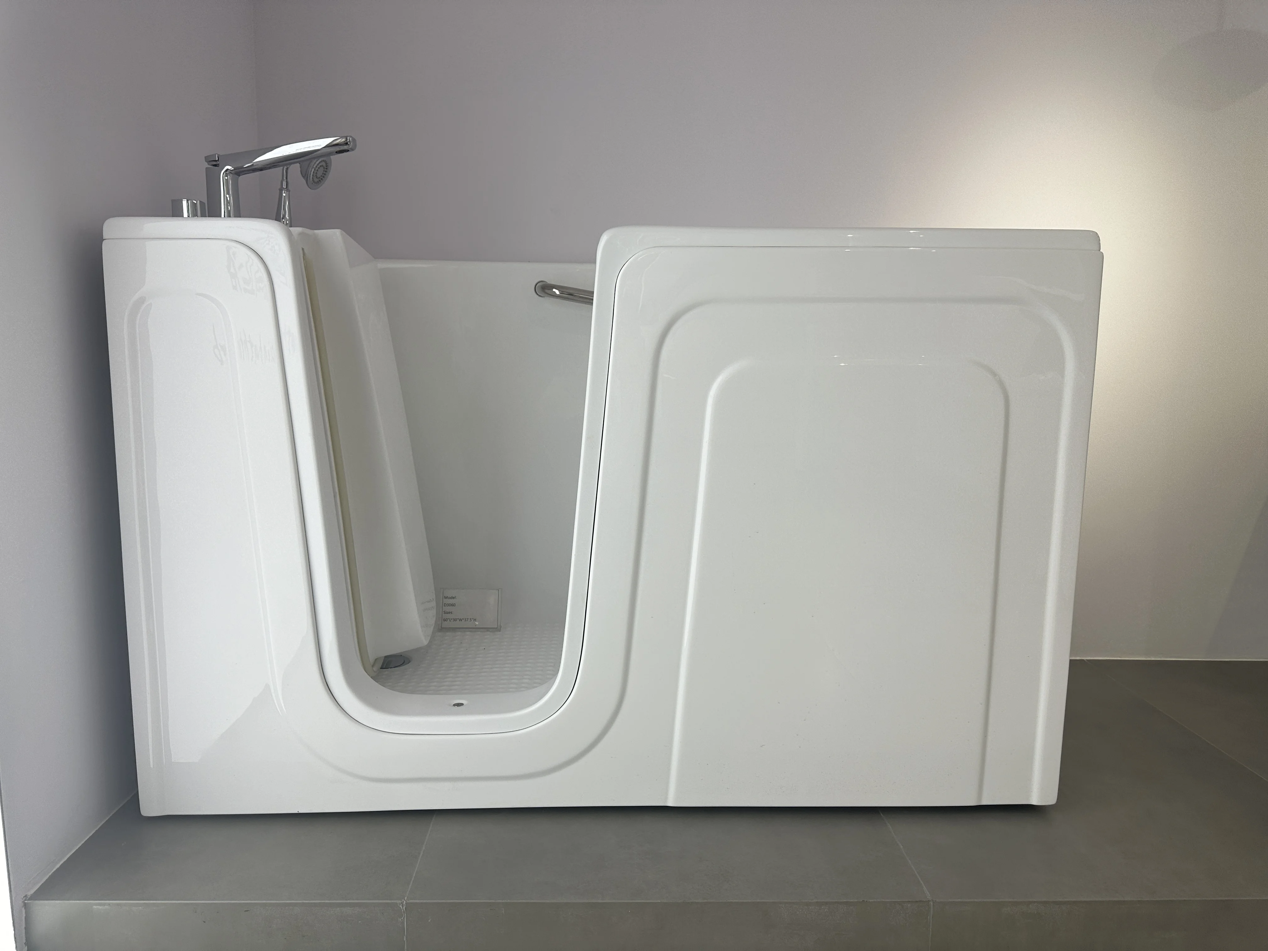 Hydrorelax Современная отдельно стоящая акриловая гидромассажная Ванна доступная для пожилых людей с ограниченными возможностями массажа двери ванные комнаты отелей