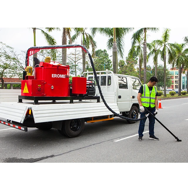 truck mounted asphalt road crack sealing machine