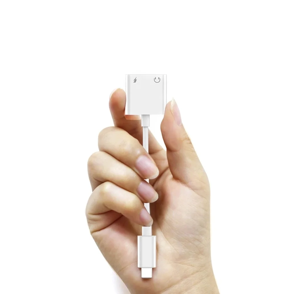Wholesale 3.5mm Jack AUX Splitter Adaptor For IOS 2 in 1 Audio Charging Adapter For iPhone