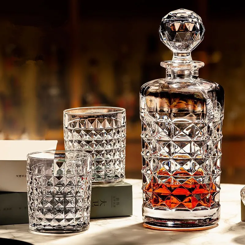 Engraved Crystal Whiskey Decanter Set Clear Glass Wine Decanter Sets with 2 Cups for Bar Drinking Ware