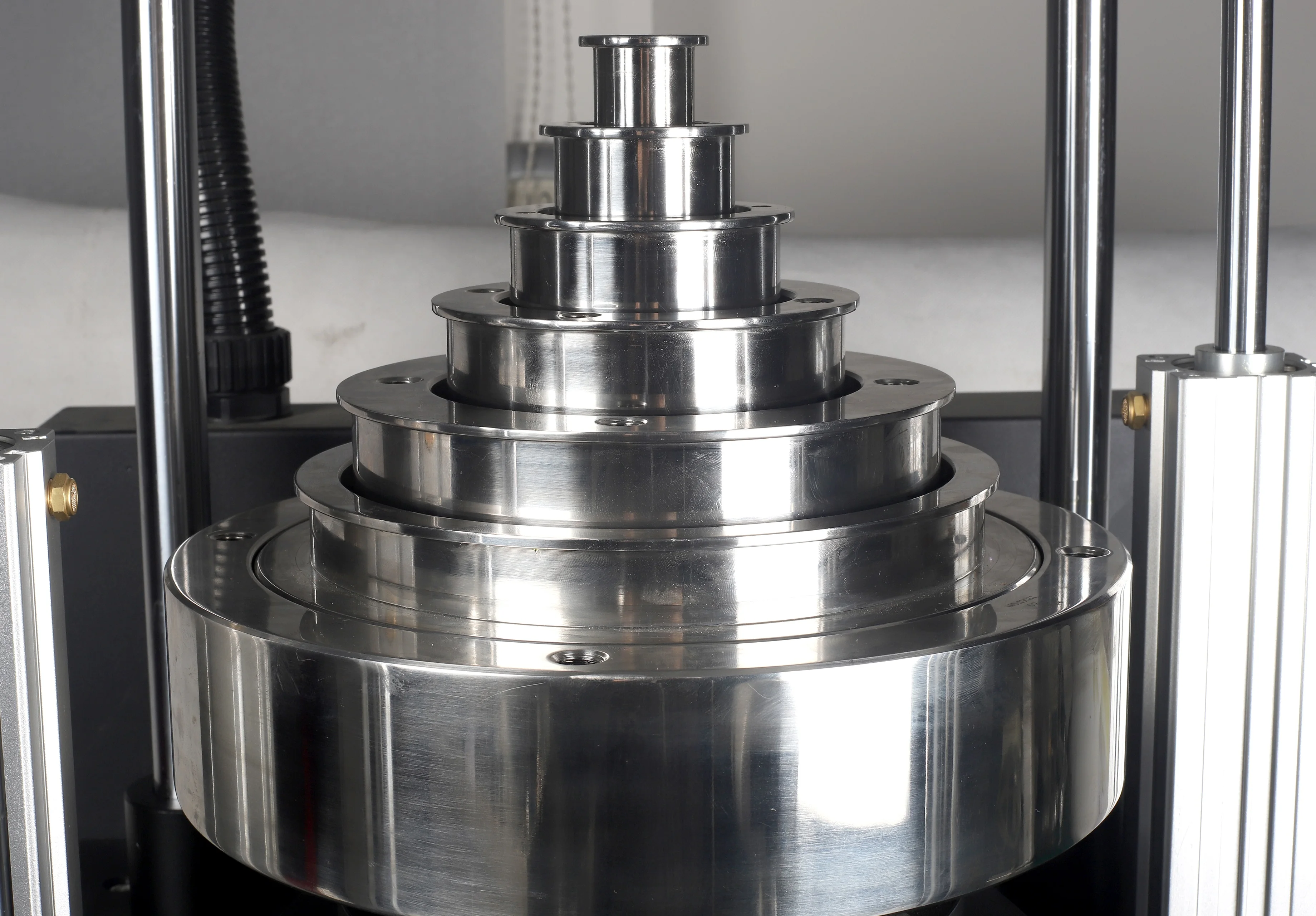 
Automatic dead weight tester for pressure calibration 