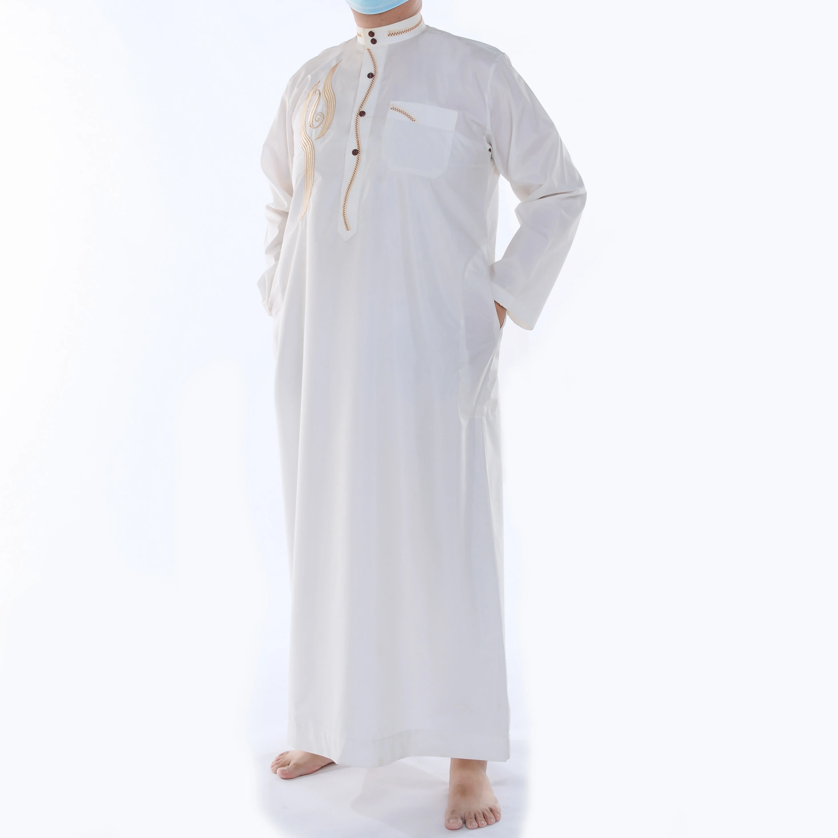 In-stock items Qatar ROBE clothes or OEM supply and Muslim clothing for men and adults beautiful Thobe